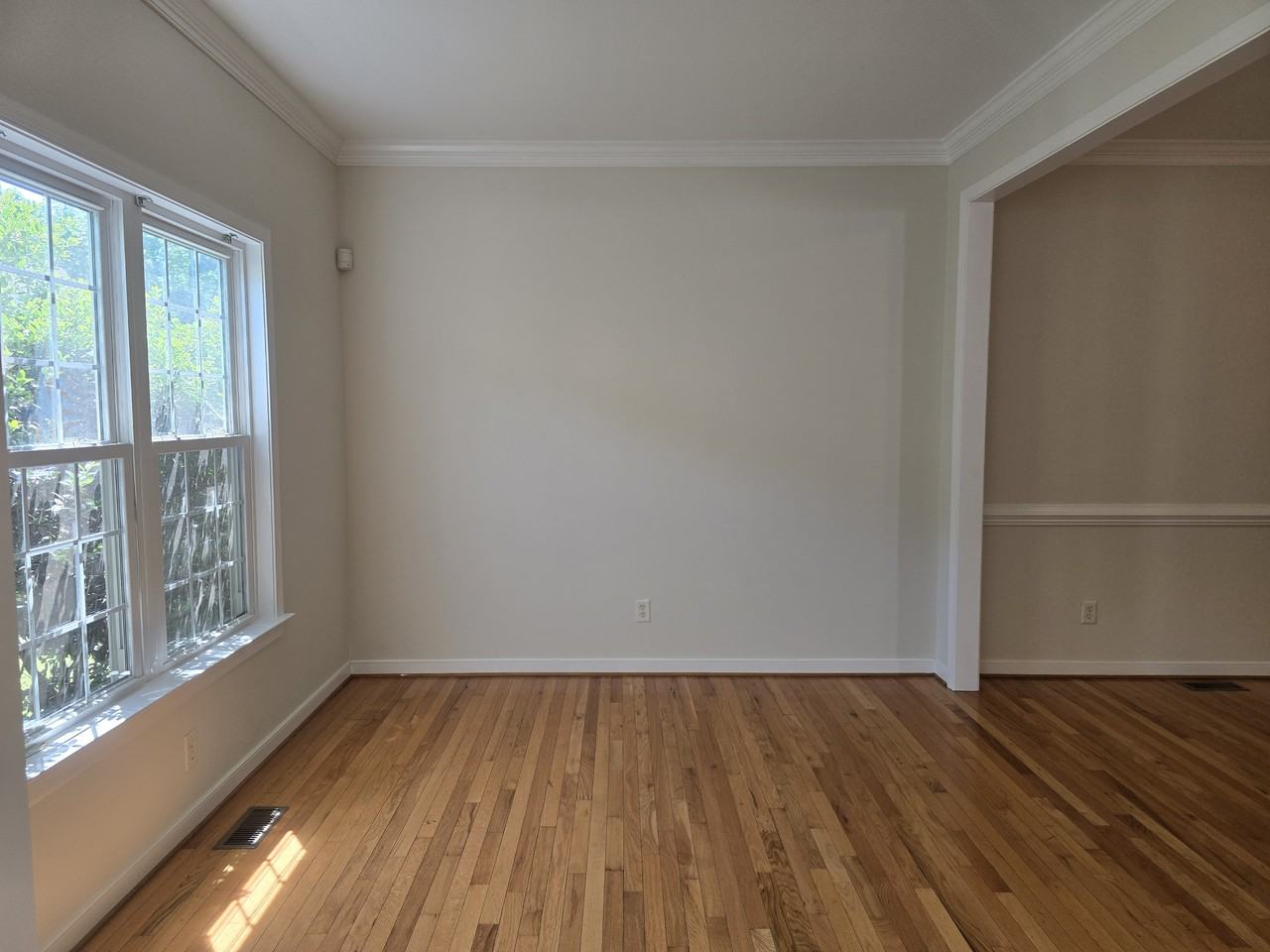 9521 Pine Trails Ct - Photo 5 of 34