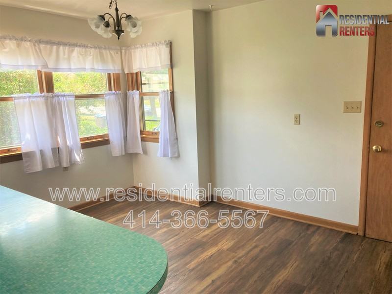 3760 S Clement Ave - Photo 3 of 17