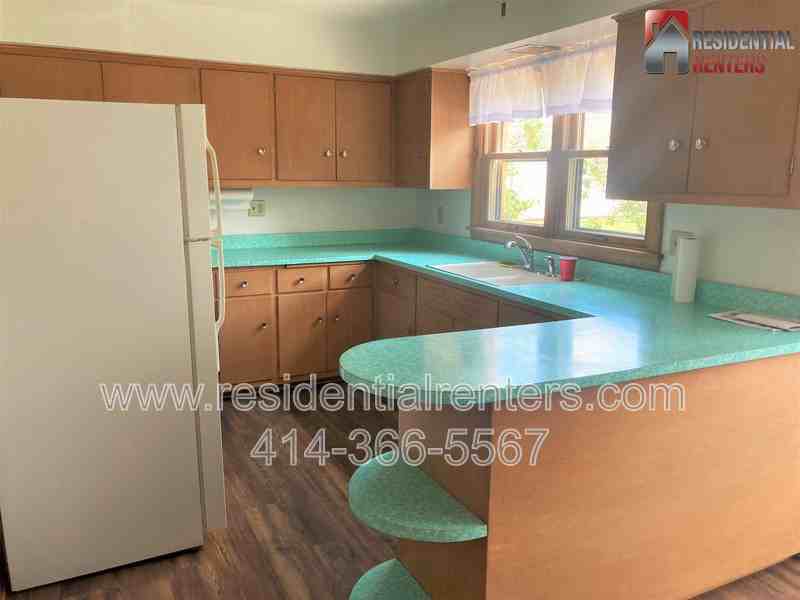 3760 S Clement Ave - Photo 6 of 17