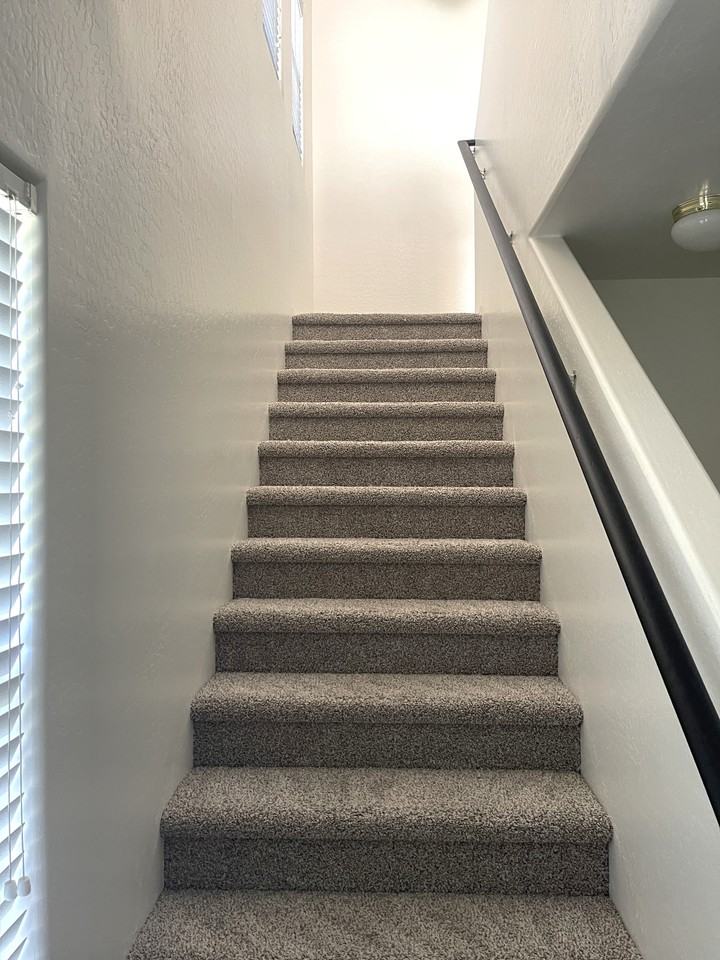2244 E Huntington Dr - Photo 3 of 14