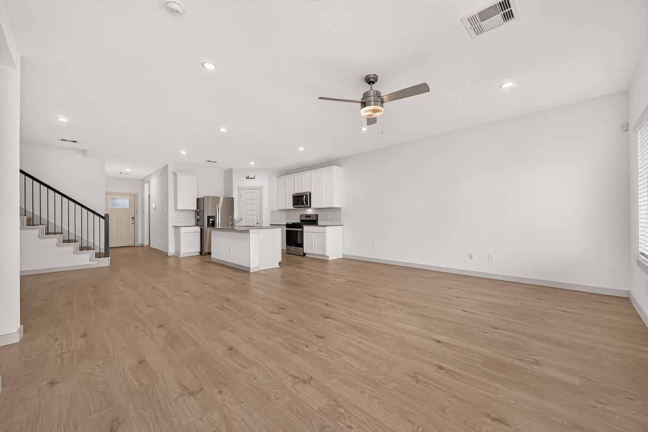3206 Langley Bend Ln - Photo 6 of 38
