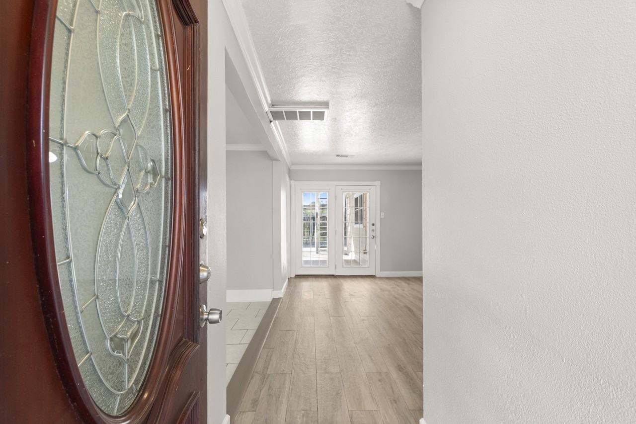 907 Northbend Dr - Photo 4 of 25