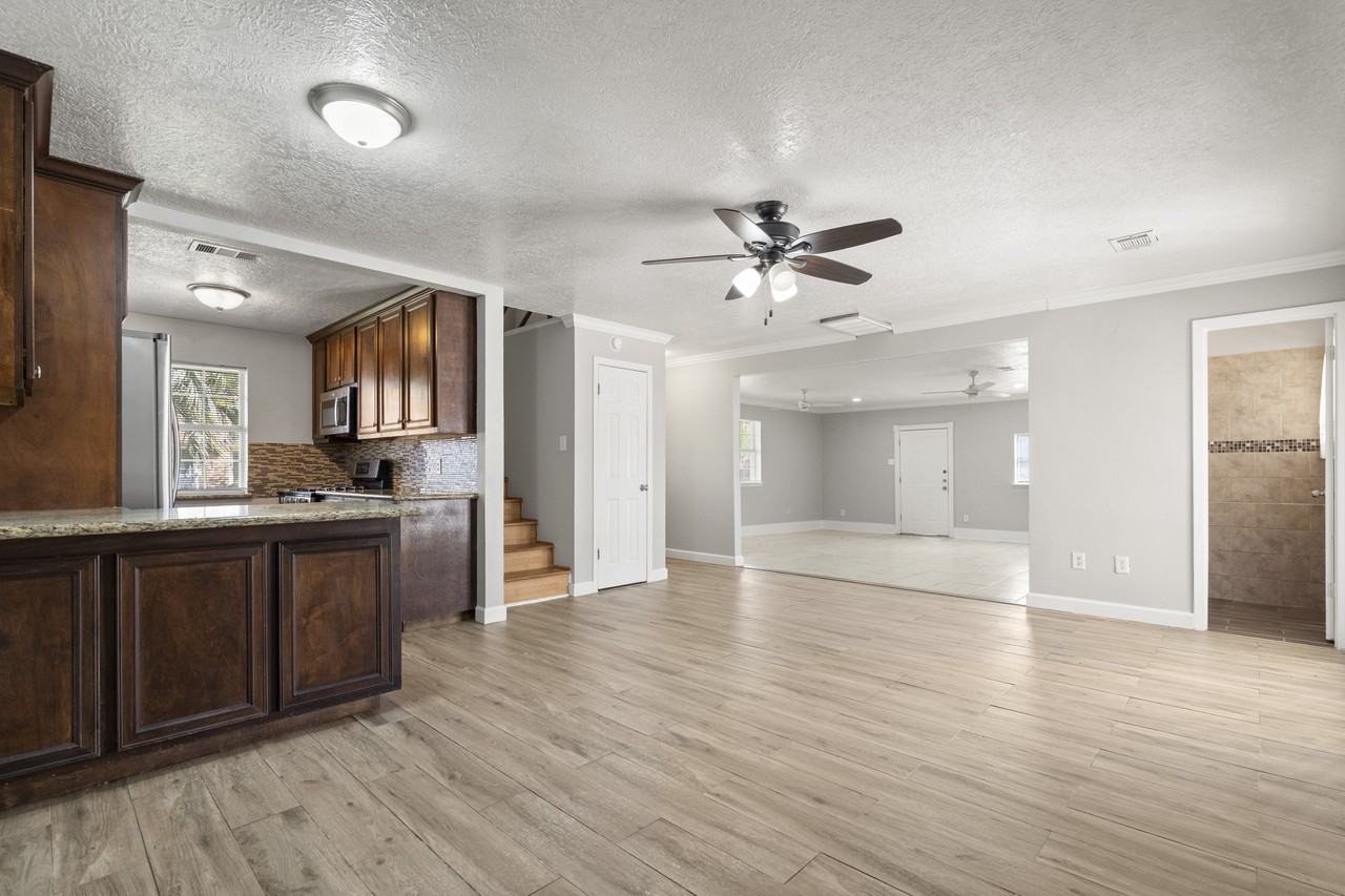 907 Northbend Dr - Photo 7 of 25