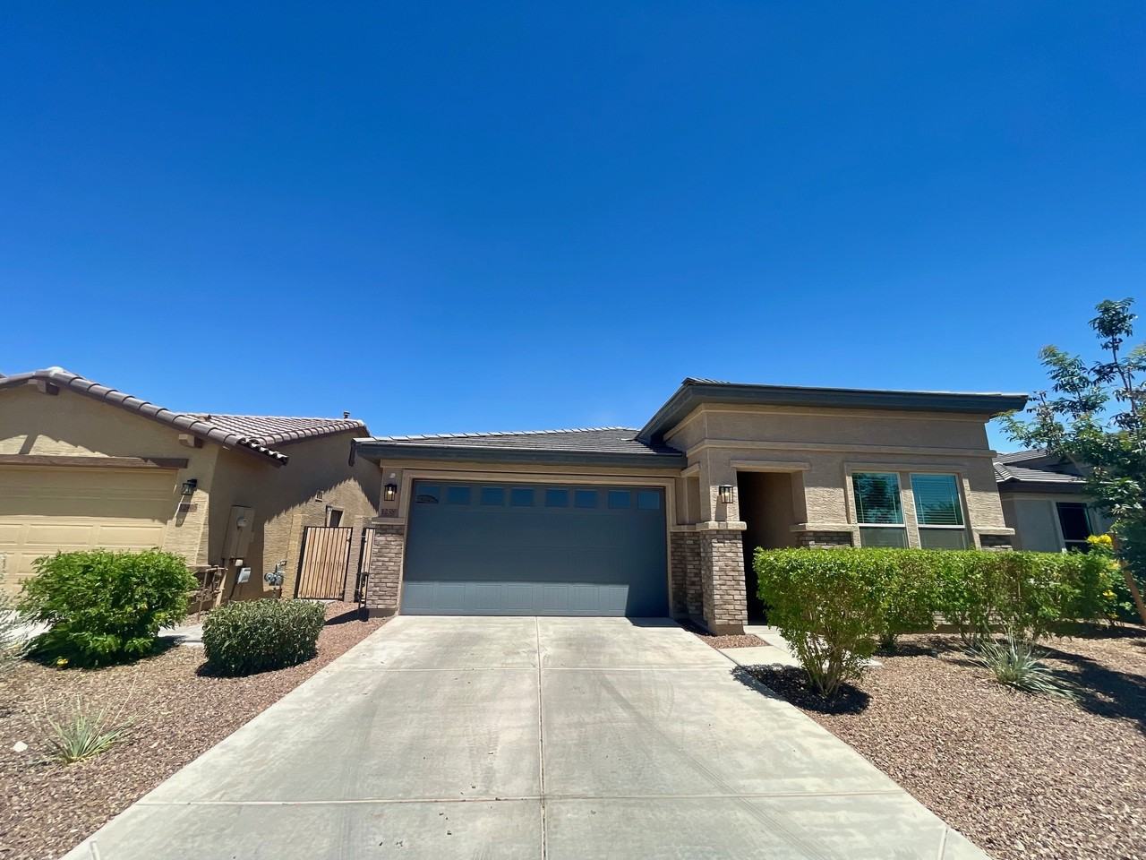 12389 N 173rd Ln - Photo 3 of 28