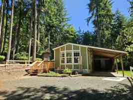 featured image of 100 E Kilmarnock Rd