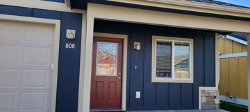 featured image of 808 Foxglove Dr
