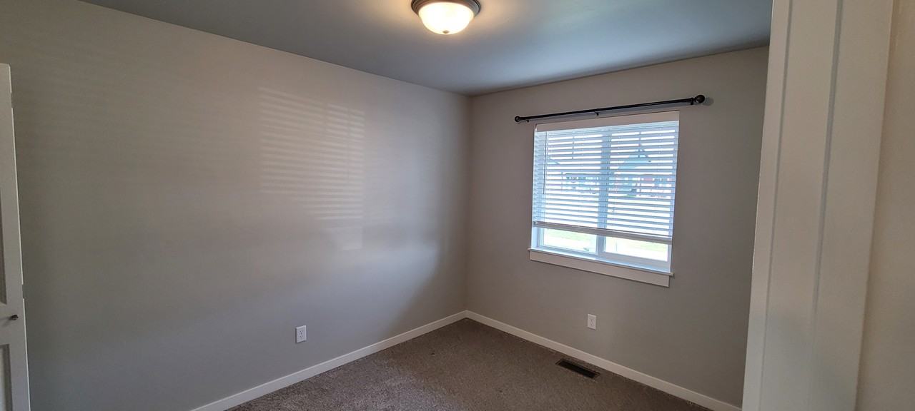 808 Foxglove Dr - Photo 6 of 16