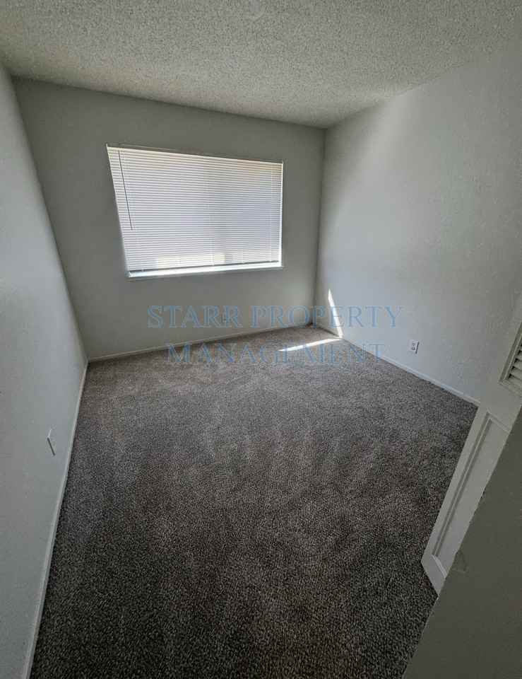 4479 La Cresta Way #4 - Photo 6 of 9
