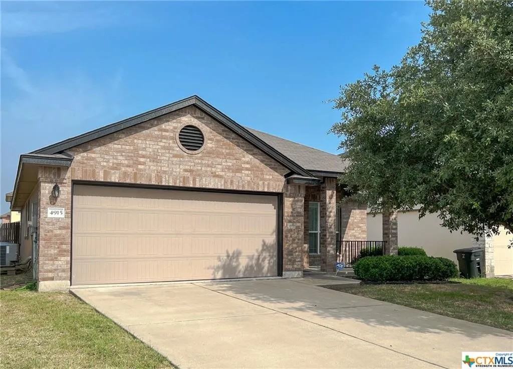 4915 Lions Gate Ln - Photo 2 of 18