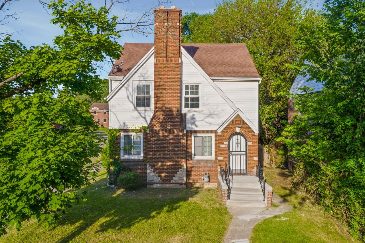 15514 Saint Marys St - Photo 3 of 24