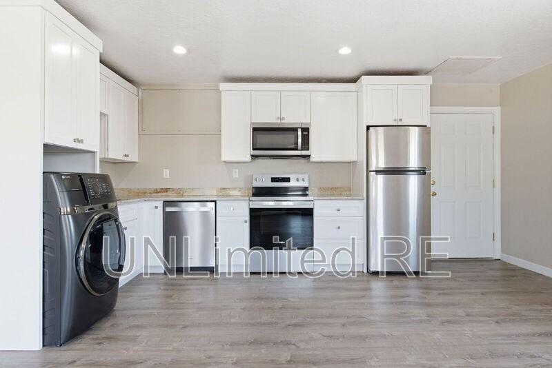 1456 E Russ Way #2 - Photo 7 of 20