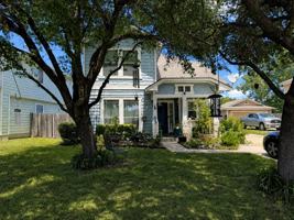 featured image of 2818 Deerfern Ln