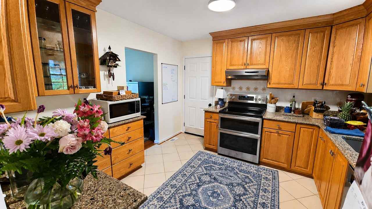 42 Greenridge Dr - Photo 5 of 23