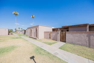 6008 W Augusta Ave - Photo 1 of 1