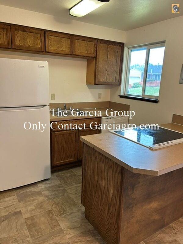 470 Se Vista Ave - Photo 3 of 12