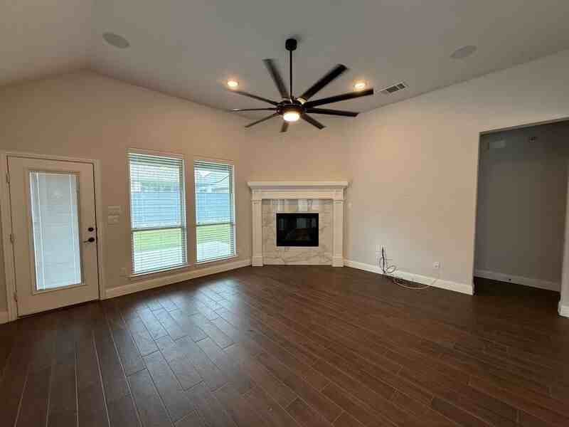 528 Evergreen Rd - Photo 3 of 26