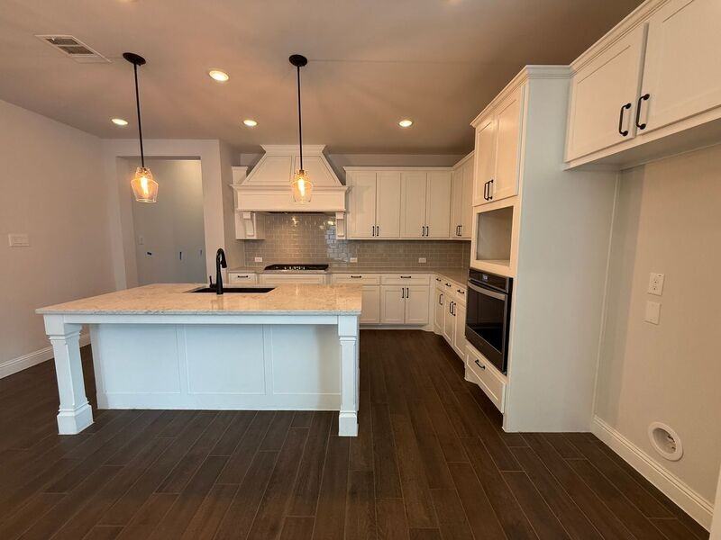 528 Evergreen Rd - Photo 7 of 26