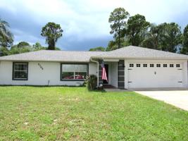 featured image of 2704 Fern Palm Dr