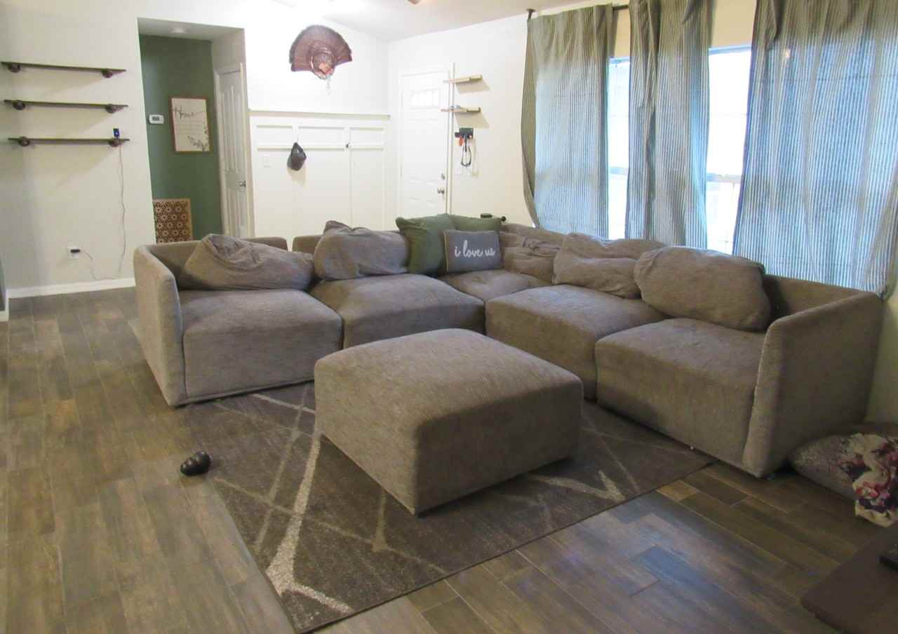2704 Fern Palm Dr - Photo 2 of 13