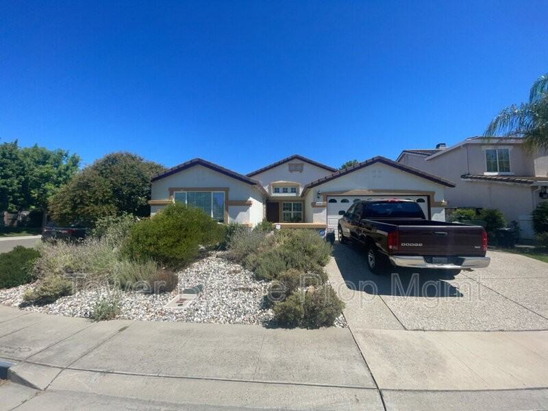 5501 Spring Falls Ct - Photo 2 of 8