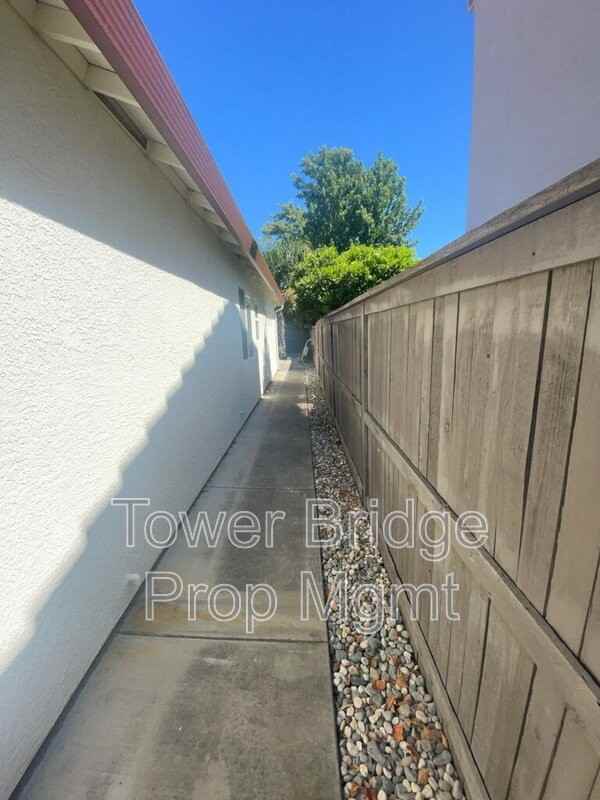 5501 Spring Falls Ct - Photo 7 of 8