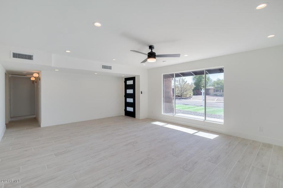 7914 E Hubbell St - Photo 3 of 28