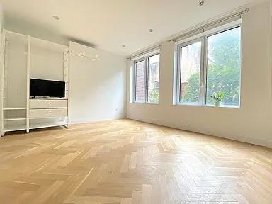 531 Vanderbilt Ave #3C - Photo 2 of 5