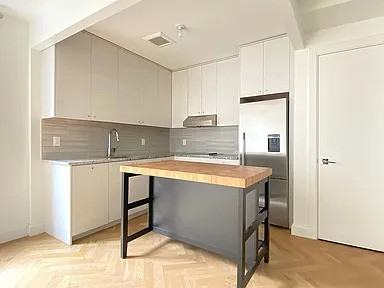 531 Vanderbilt Ave #3C - Photo 4 of 5