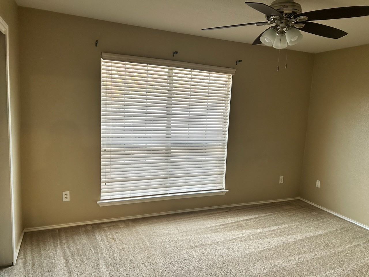 2219 Memory Ln - Photo 5 of 8