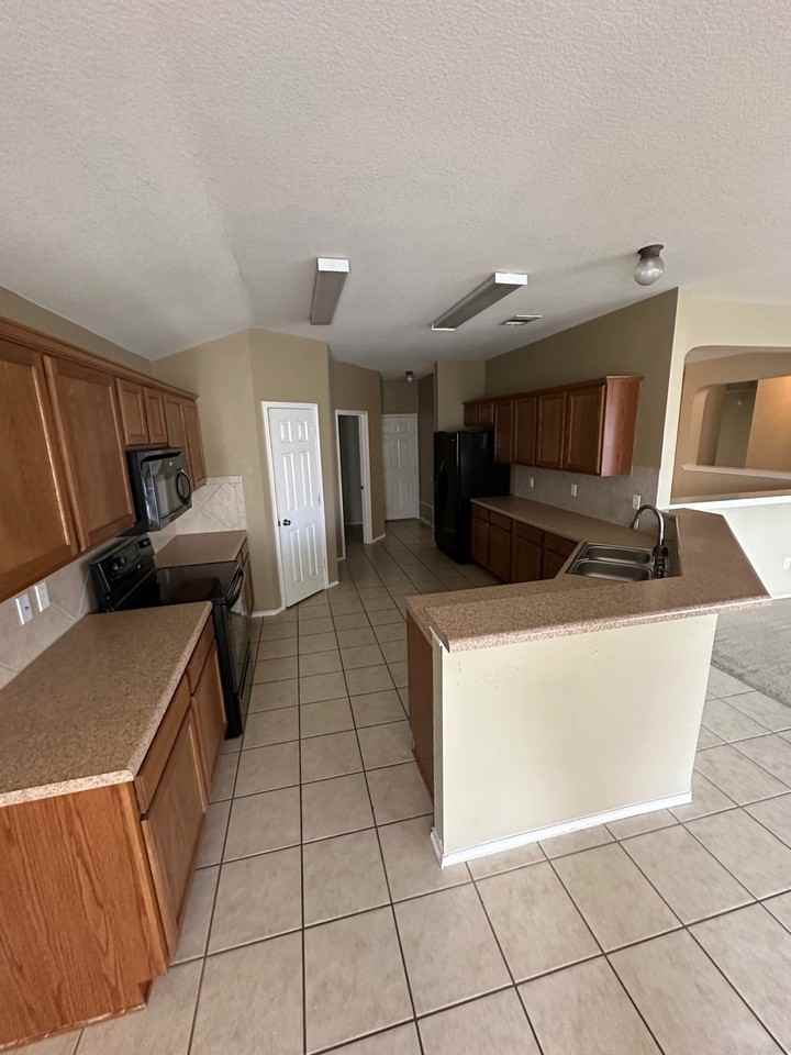 2219 Memory Ln - Photo 7 of 8