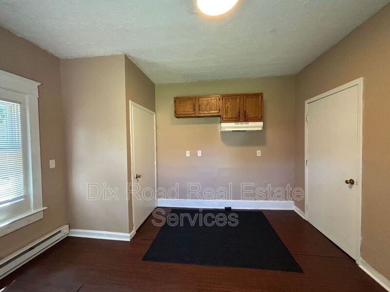 1618 Taylor Ave - Photo 7 of 12