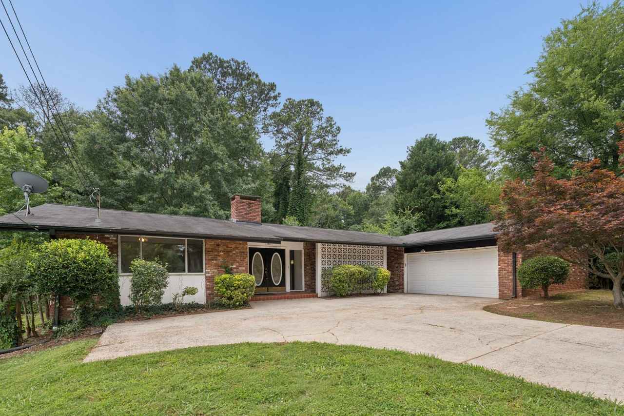 3543 Cloudland Dr