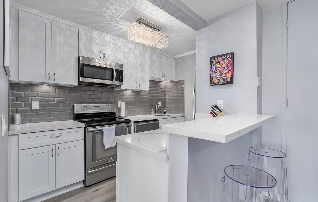727 Sapphire St #207 - Photo 4 of 8