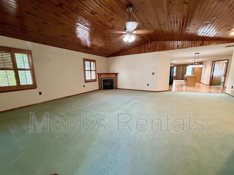 9 Romar Ct - Photo 3 of 9