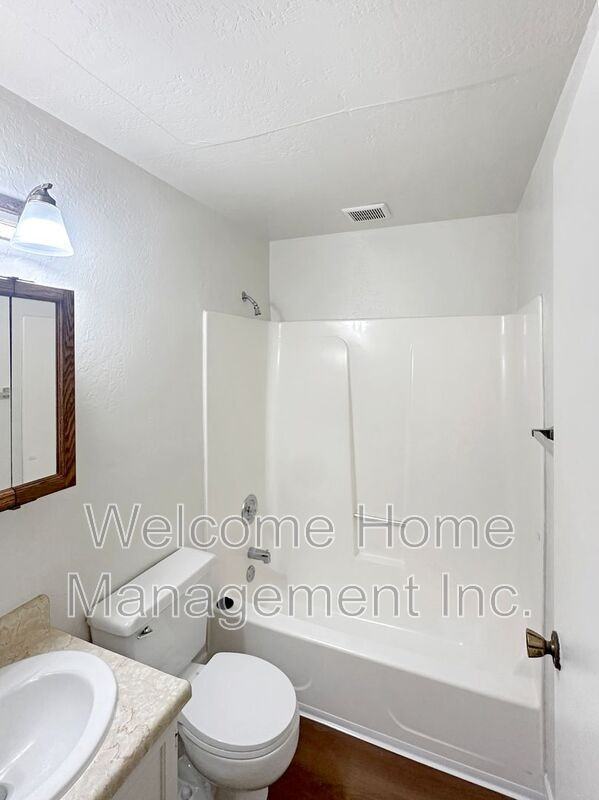 15640 Usher St #3 - Photo 7 of 9