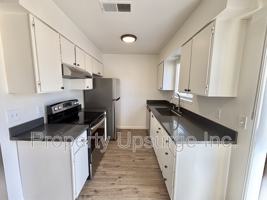 featured image of 715 Mary St #9