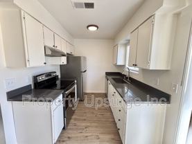 715 Mary St #9 - Photo 1 of 1