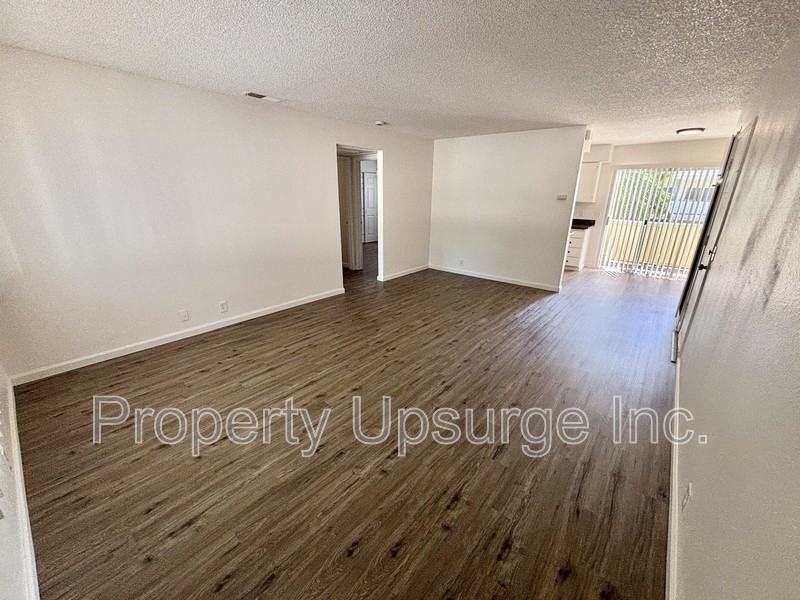 715 Mary St #9 - Photo 5 of 13