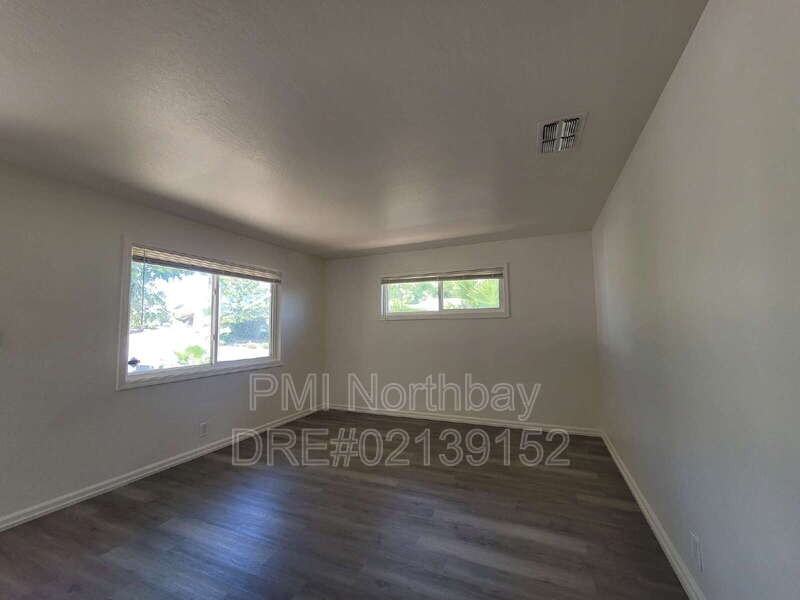 1325 Canterbury Dr - Photo 7 of 21