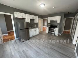 featured image of 156 Pleasant St #3