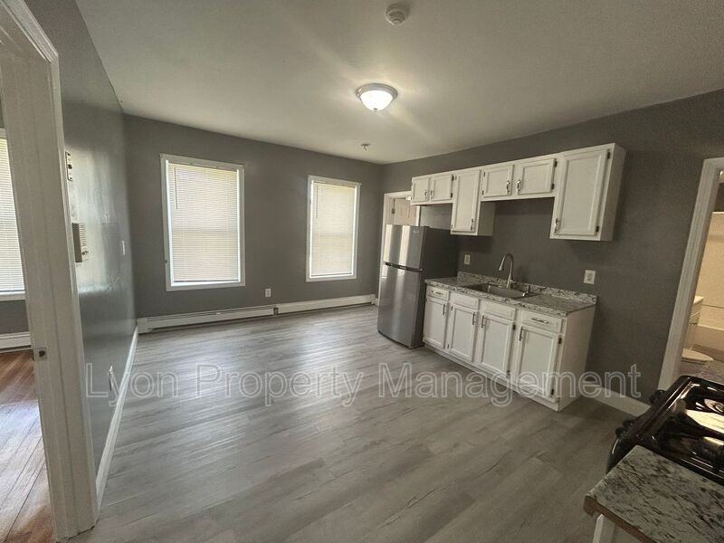 156 Pleasant St #3 - Photo 2 of 17