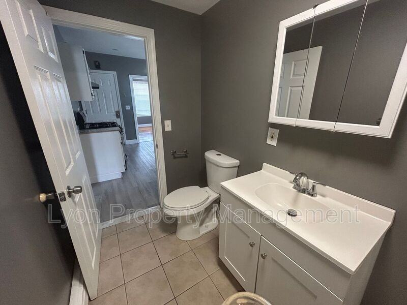 156 Pleasant St #3 - Photo 4 of 17