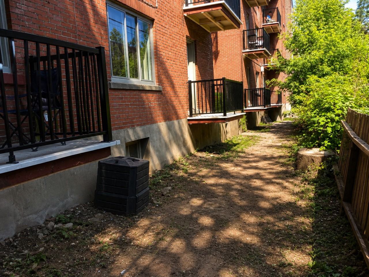 4395 Grand Blvd - Photo 3 of 6