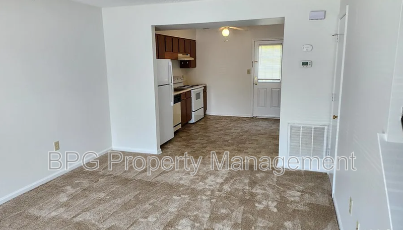 601 Hamlet Ave #D - Photo 2 of 19
