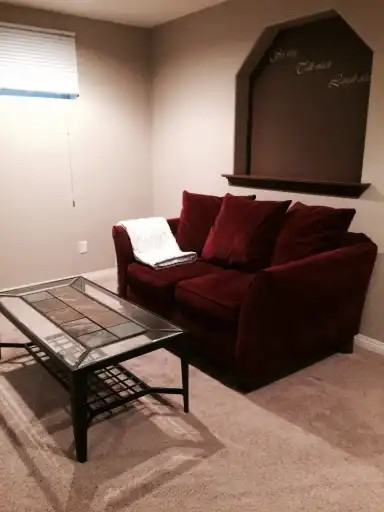 10 Lancaster Close - Photo 2 of 5