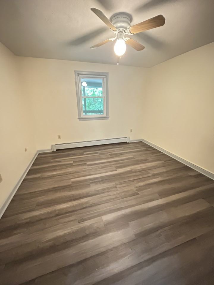 23 Burlington St #4 - Photo 3 of 4