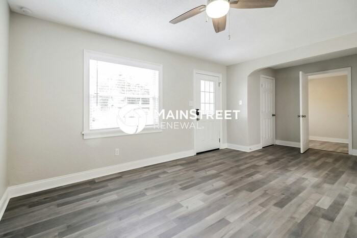 3977 Kingsport Dr - Photo 3 of 16
