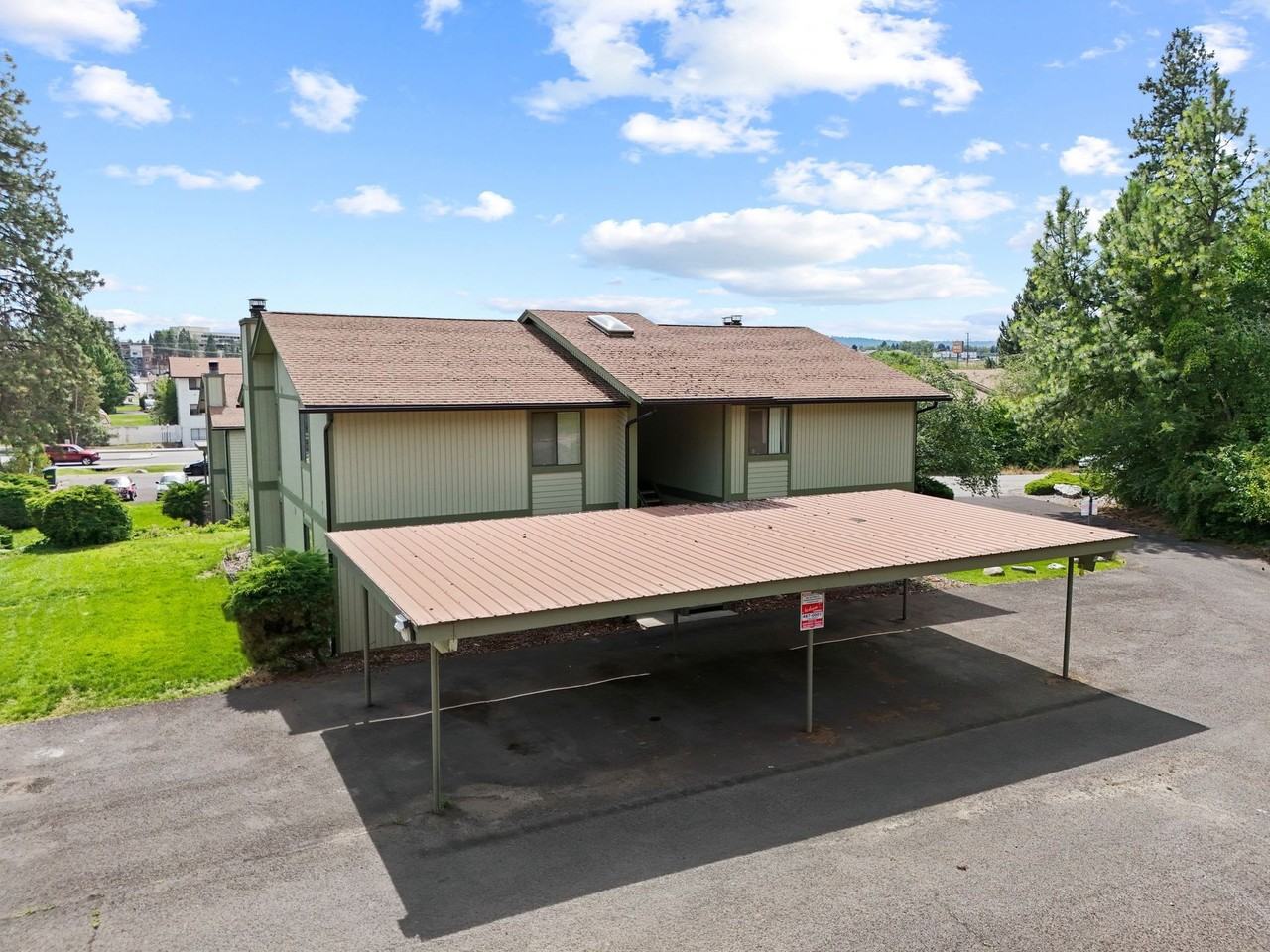 Ironwood Court Apartments - Photo 4 of 19
