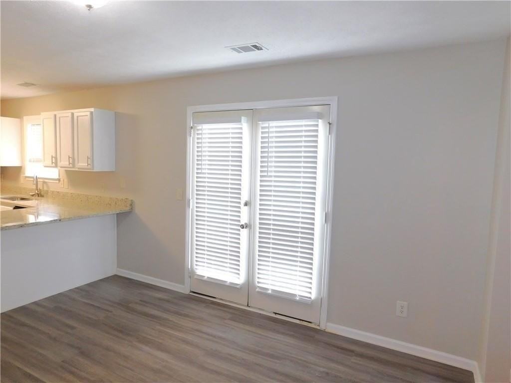 6431 Shadow Ct - Photo 7 of 22