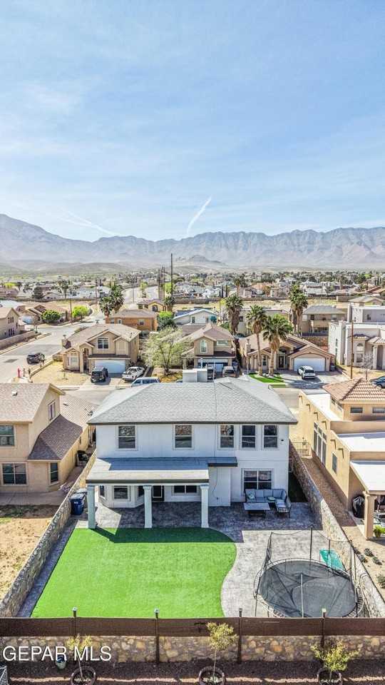 10904 Duster Dr - Photo 4 of 50